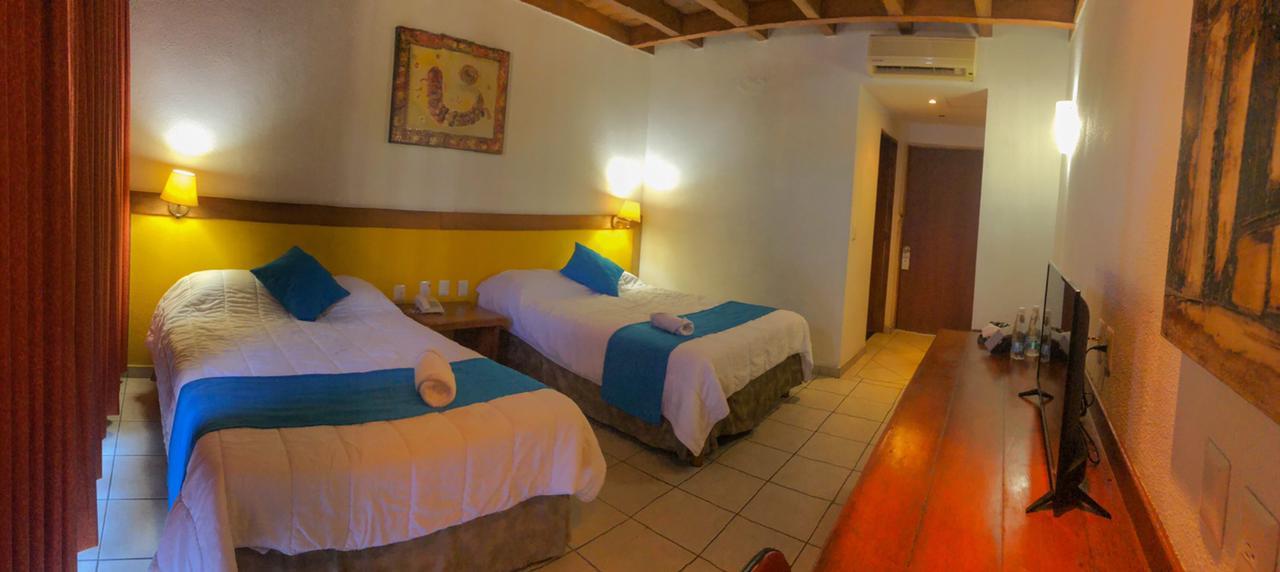 Hotel Pez Vela Manzanillo Eksteriør billede