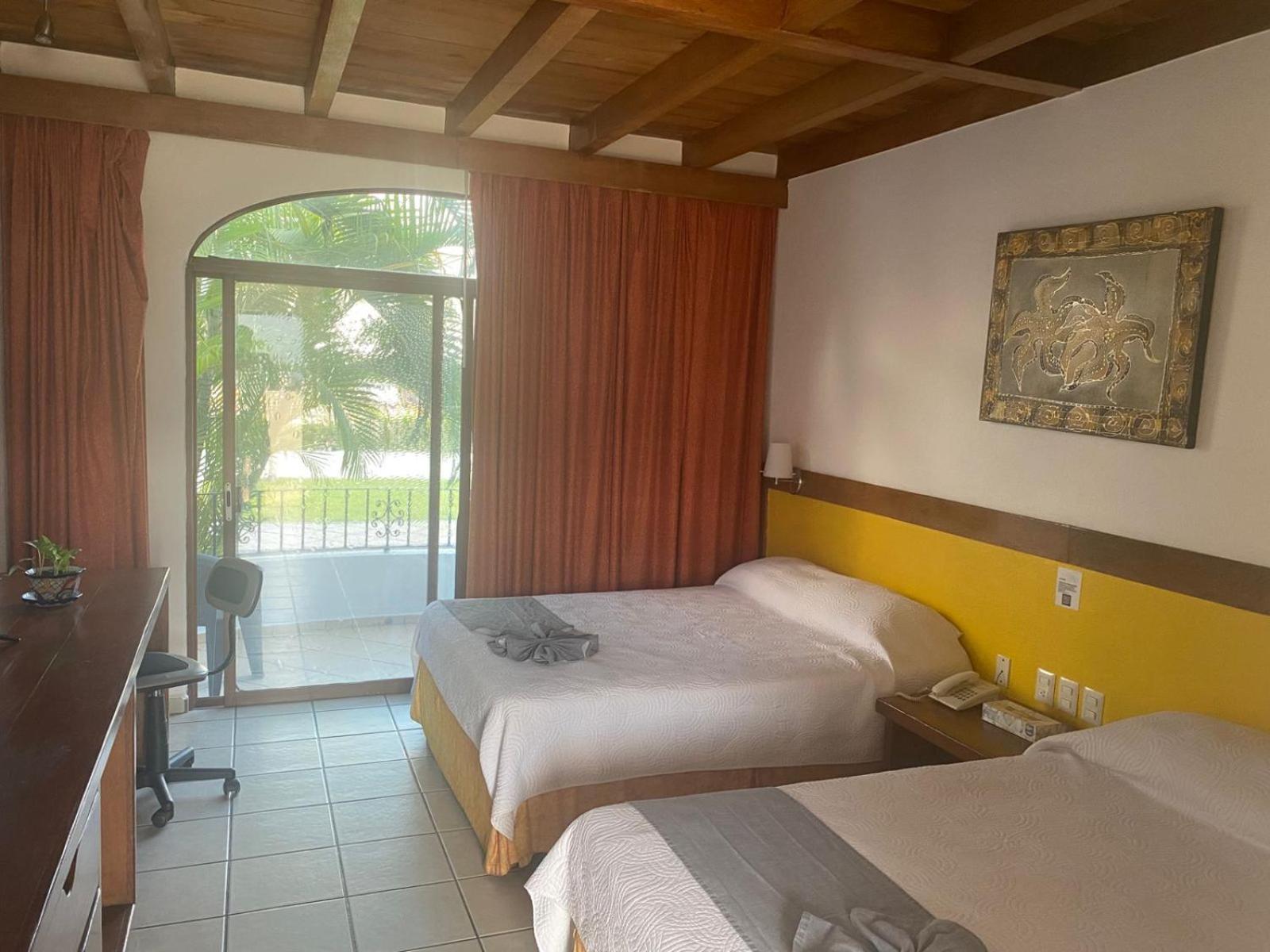 Hotel Pez Vela Manzanillo Eksteriør billede
